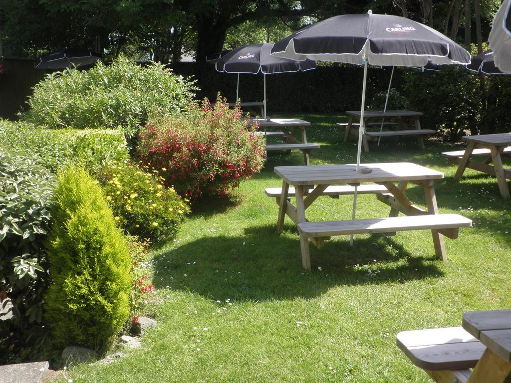 Longfrie Inn Saint Saviour Экстерьер фото